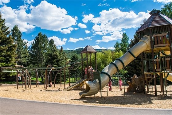 avon playground